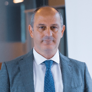 Özgür Barış-320x320.jpg